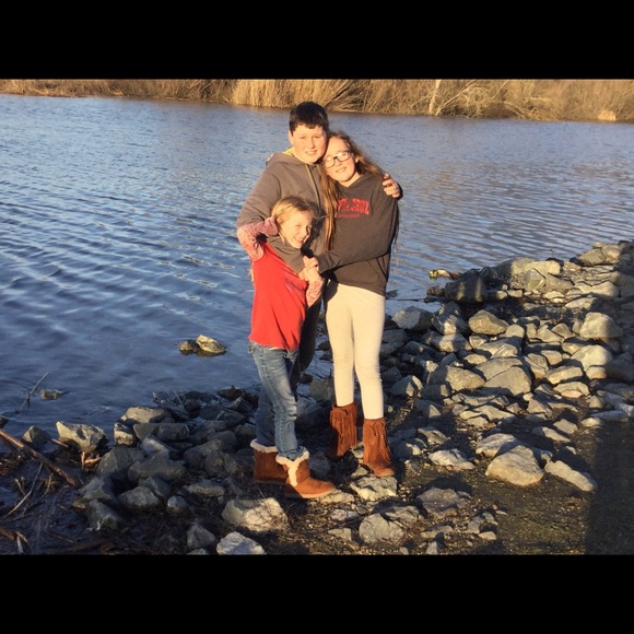 Meet your Posher, Kristine - Picture 2 of 3